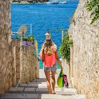 Littleaom/Shutterstock.com